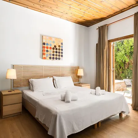 Lägenhetshotell Folies Corfu Town 3*