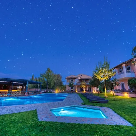Lägenhetshotell Folies Corfu Town 3*